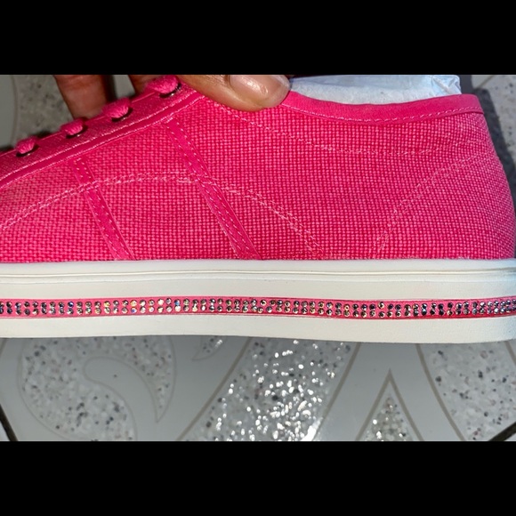 Steve Madden Sneakers - Picture 8 of 11